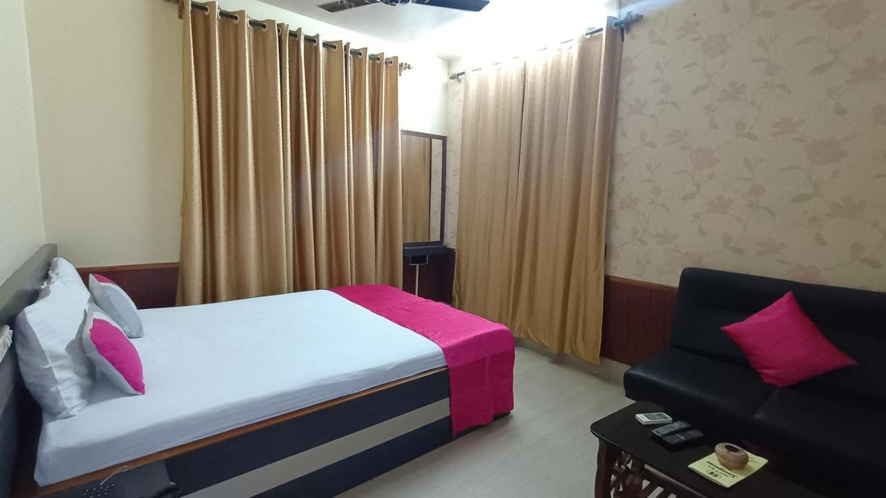 Hotel Sangam Baharampur 外观 照片